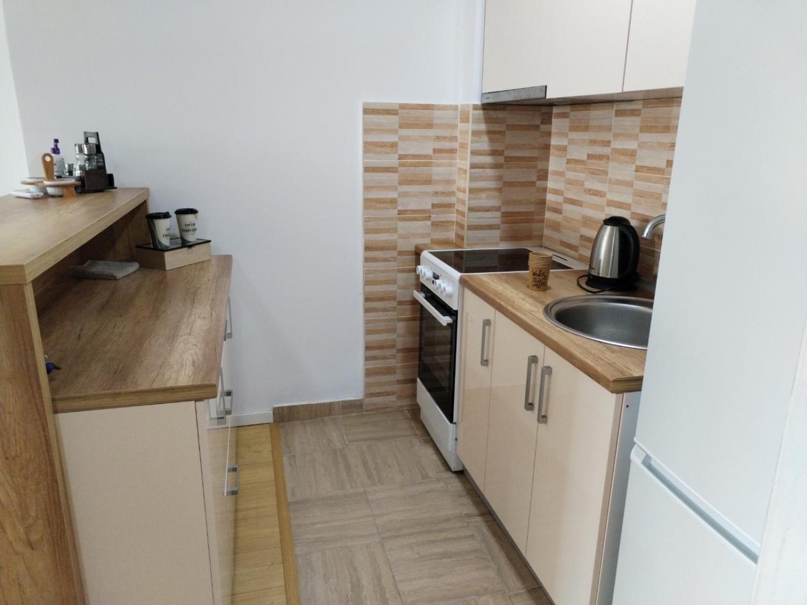 Maya Apartment Skopje Buitenkant foto